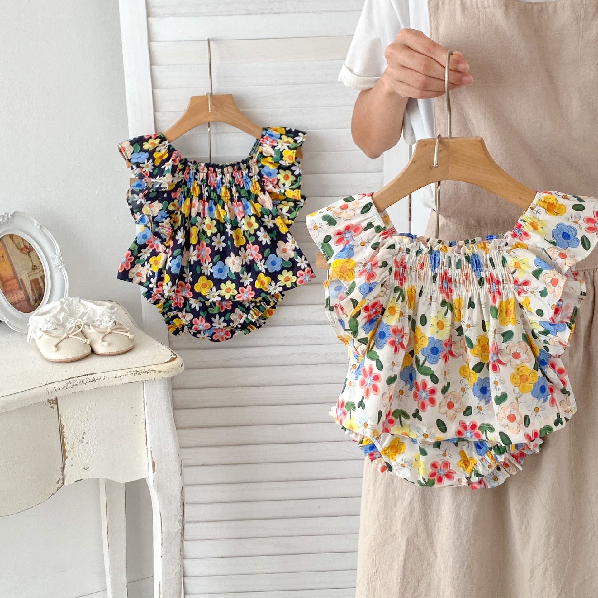 Summer Baby Kids Girls Comfortable Flowers Pattern Strap Top And Shorts Clothing Set